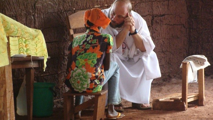 Atenci&oacute;n pastoral en la Rep&uacute;blica Centroafricana