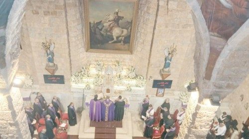 Libano, a Qlayaa i funerali di padre Pierre El Raii