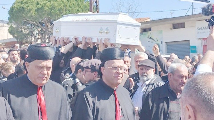 2026.03.11 I funerali di padre Pierre El Raii oggi, 11 marzo, a Qlayaa