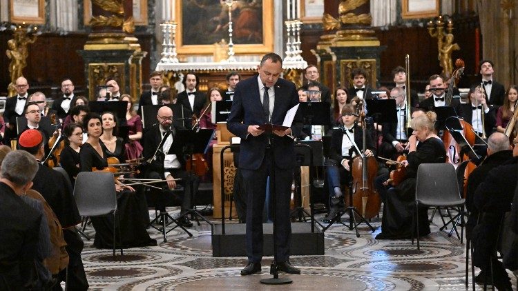 Ambassador Adam Kwiatkowski of the Embassy of Poland to the Holy See welcomes the guests