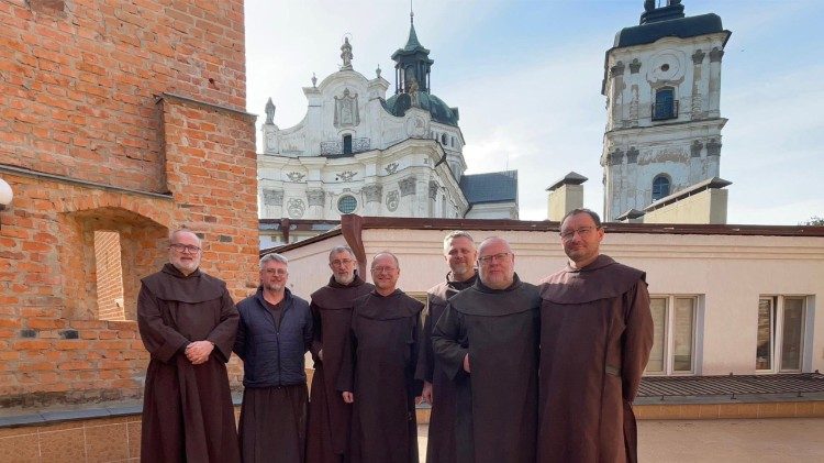 Спільнота босих кармелітів, які опікуються санктуарієм у Бердичеві