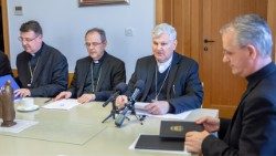 Biskupi Zagrebačke crkvene pokrajine (Foto: Stjepan Vego)