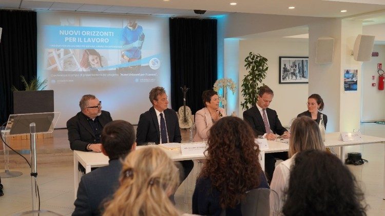 A Frosinone parte la rete “Restituire Futuro”