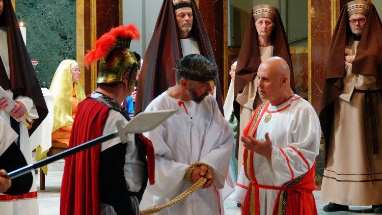 Inscenizacja Drogi Krzyżowej w Rzymie