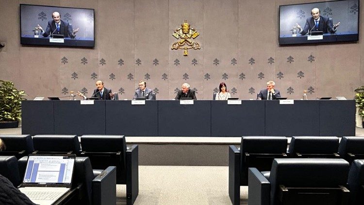 Conferencia en la Oficina de Prensa de la Santa Sede, martes 24 de marzo de 2026