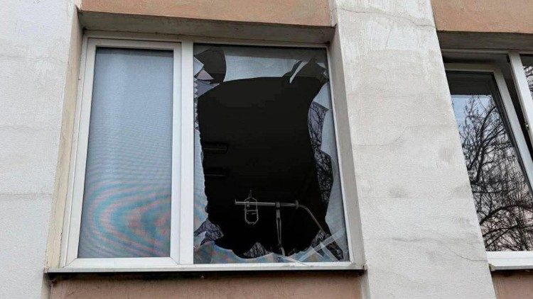 Janelas quebradas na maternidade de Ivano-Frankivsk