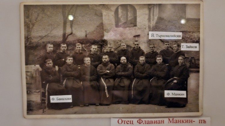 Снимка от архива на отците капуцини в България