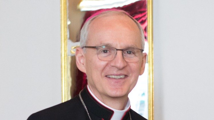 Arcebispo Petar Rajič, novo prefeito da Casa Pontifícia