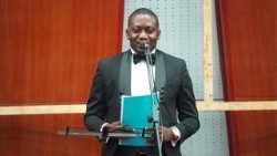 Le père Vladimir Bidzanga, compositeur de l'hymne de la visite du Pape au Cameroun. 