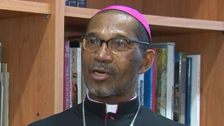 Cardeal Dom Arlindo Gomes Furtado - Bispo em&eacute;rito de Santiago de Cabo Verde