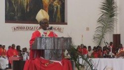 Dom Inácio Saúre, arcebispo Nampula (Moçambique), na celebração do Domingos de Ramos na Paixão do Senhor