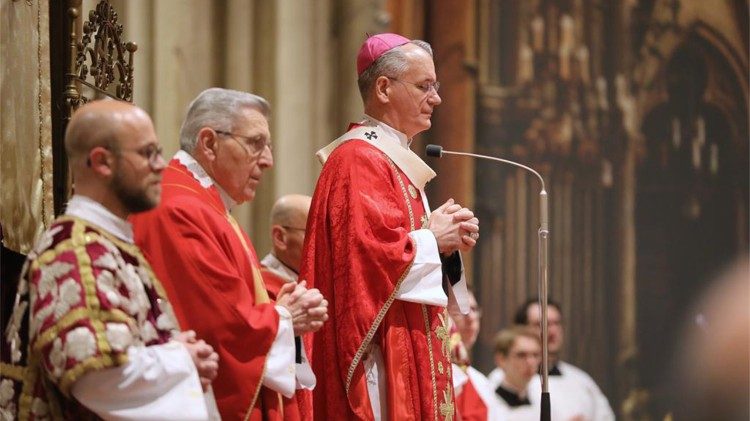 Zagrebački nadbiskup Dražen Kutleša na Cvjetnicu u zagrebačkoj prvostolnici (Foto: TUZGN)