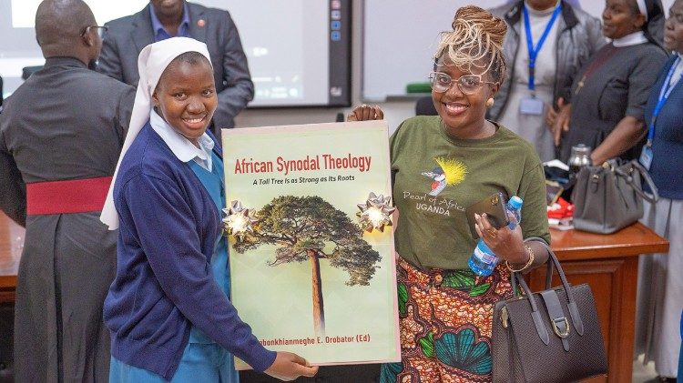 Publication du livre “African Synodal Theology: A Tall Tree Is as Strong as Its Roots”