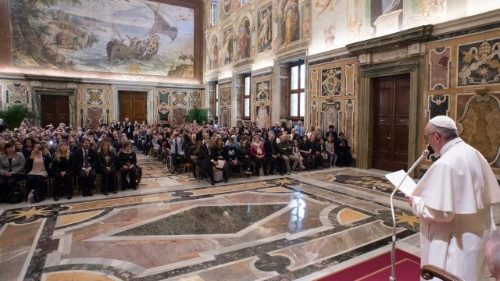 Il Papa ai partecipanti al Congresso : "La ricchezza degli anni"